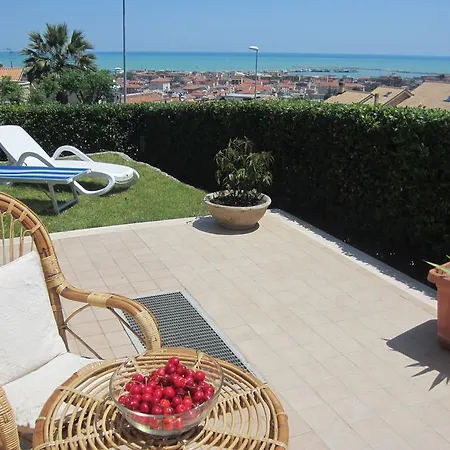 Occhi Di Mare سان بنيديتّو ديل ترونتو