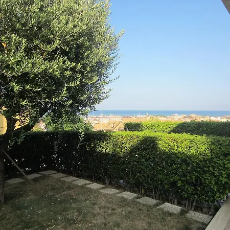 فندق مبيت وإفطار Occhi Di Mare سان بنيديتّو ديل ترونتو